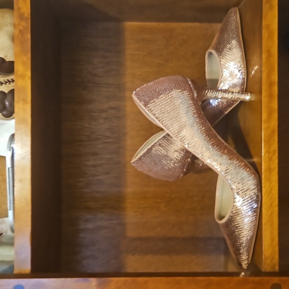 ALDO shimmery rosegold heels / worn once - Picture 1 of 4